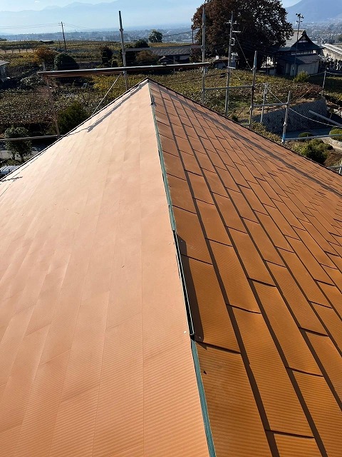 甲州市　屋根カバー工法